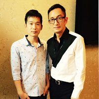 吴启华合影